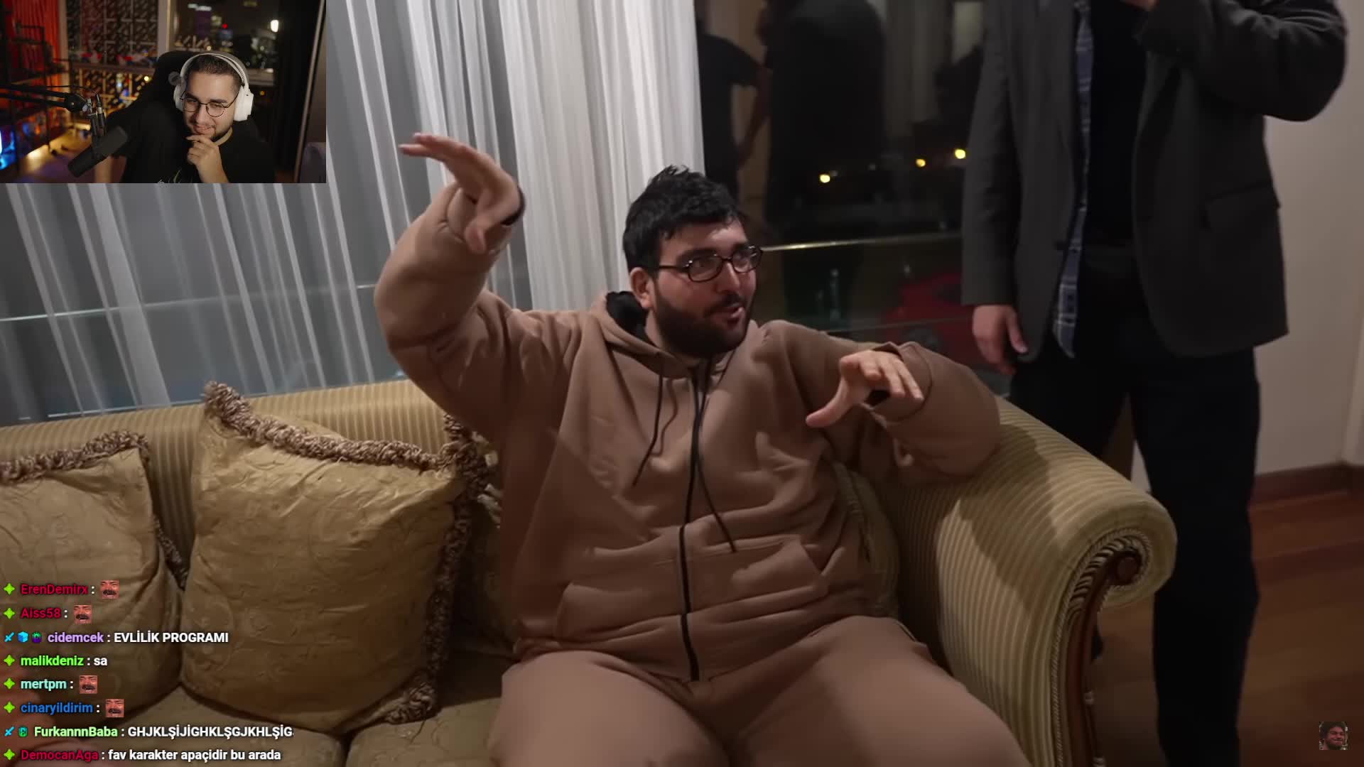 KickBot: Customizable Chat Bot for Kick